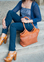Load image into Gallery viewer, Tan Medium Size Leather Tote Bag