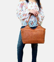 Load image into Gallery viewer, Tan Medium Size Leather Tote Bag
